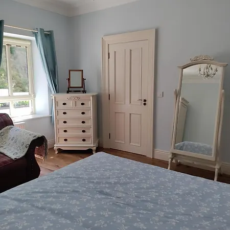 Bed & Breakfast Hillside Haven *