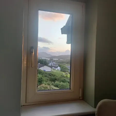 Hillside Haven F94ew71 * Ardara